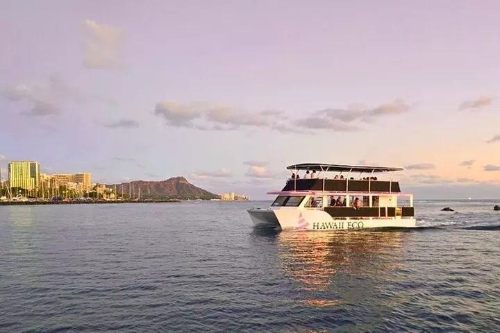 Sunset Boat Cruise: Swim and Cruise Waikiki