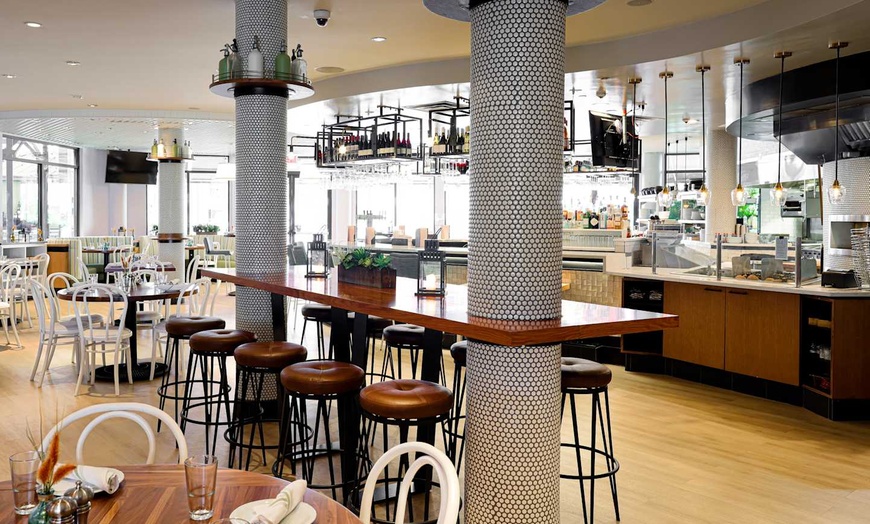 Image 9: ✈ FLORIDE | Orlando - Meliá Orlando Celebration 4*, 3 nuit - Piscin...