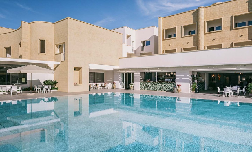 Image 2: ✈ SICILE | Campofelice di Roccella - Mangia's Himera Resort 4*, 3 n...