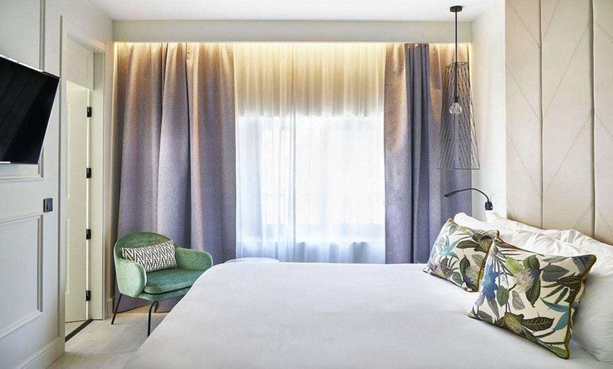 Image 4: ✈ COSTA DEL SOL | Malaga - Vincci Larios Diez 4* - Centro città