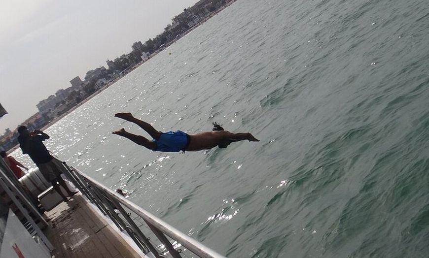 Image 11: Excursión con comida y baño en catamarán desde Valencia Boramar