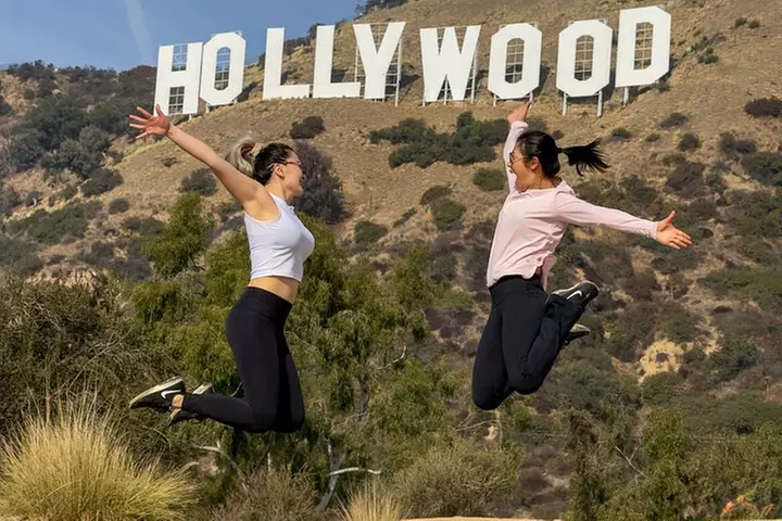 VIP Private Guided Hike to Hollywood Sign Viewpoint