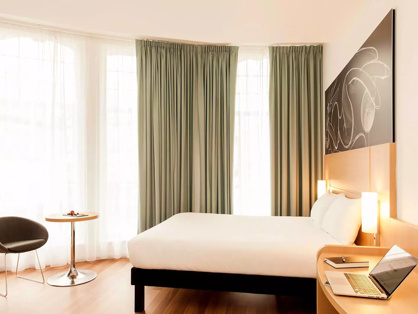 ✈ SCHOTLAND | Edinburgh - ibis Edinburgh Centre South Bridge - Roya...