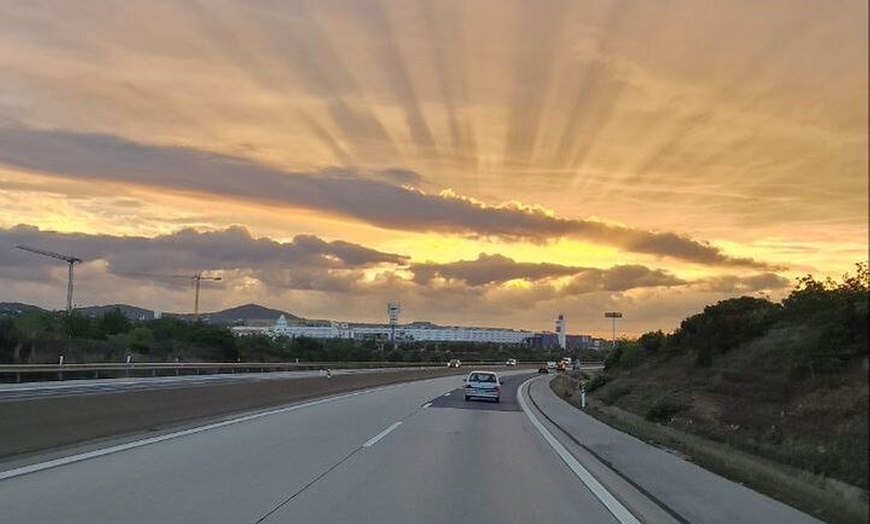 Image 15: Traslados privados entre Sevilla y Oporto