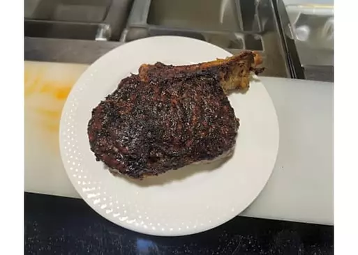 5% Cash Back at Stomping Grounds Grille