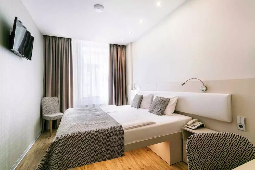 ✈ RÉPUBLIQUE TCHÈQUE | Prague - Ametyst Hotel 4*, 2 nuit - Centre v...