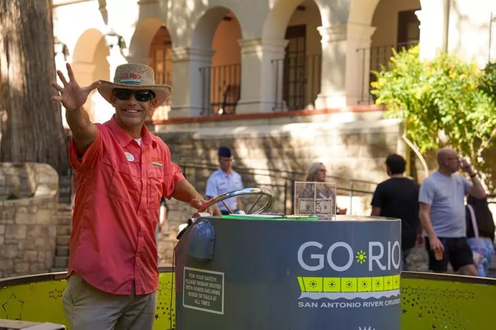 San Antonio Premium City Tour with Alamo & River Walk Cruise