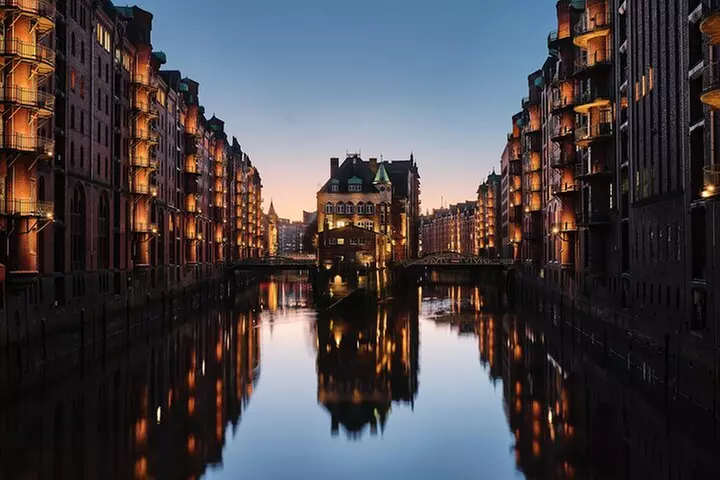 Hamburgs Speicherstadt Lager Freihafen Kaffee und Zollfreiheit - Primary Image