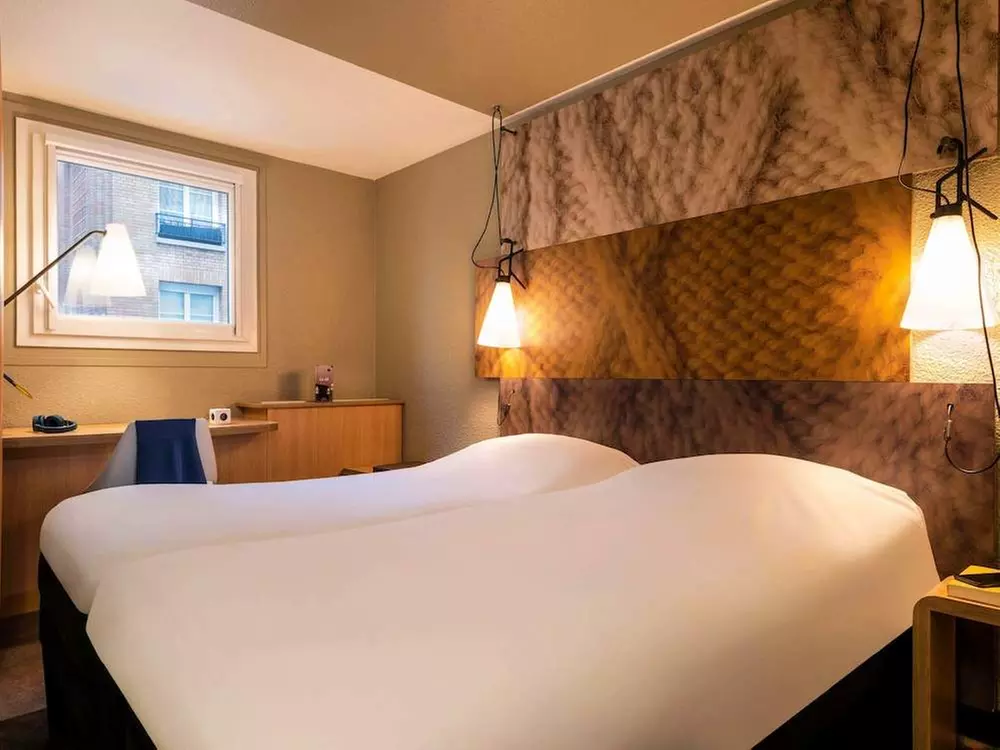 ✈ FRANKREICH | Paris - Ibis Paris Alesia Montparnasse 3*, 1 Nacht -...