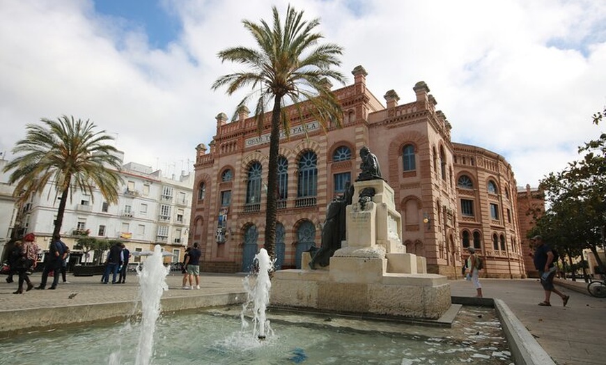 Image 10: Excursión de 10 horas a Cádiz y Jerez desde Sevilla + sesión de fot...