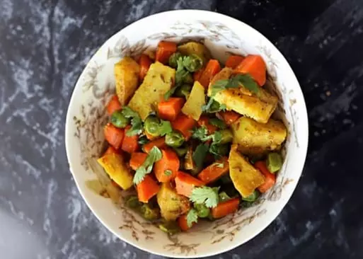 5% Cash Back at 5 Tara Indian Cuisine