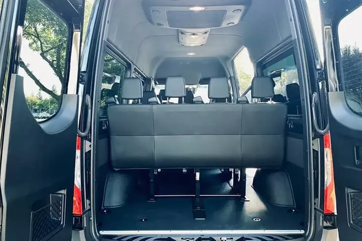 Arrival Baltimore Airport BWI to Baltimore by Private Vehicule