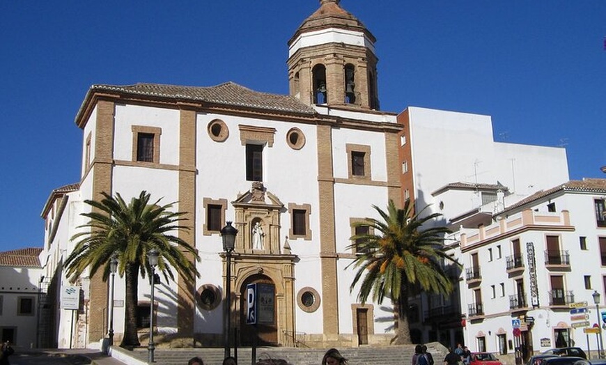 Image 4: Excursión privada de un día a Ronda con entrada a la plaza de toros...