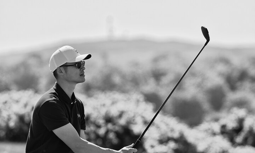 Image 17: Premium Golf Photo Experience in St Andrews Old Course