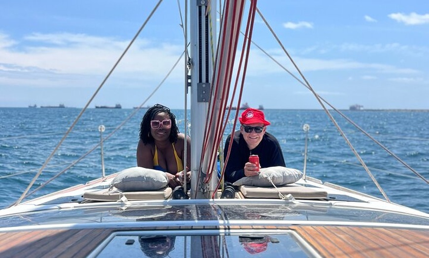 Image 7: Barcelona Coastal Sailing (barra libre, parada de merienda y nataci...