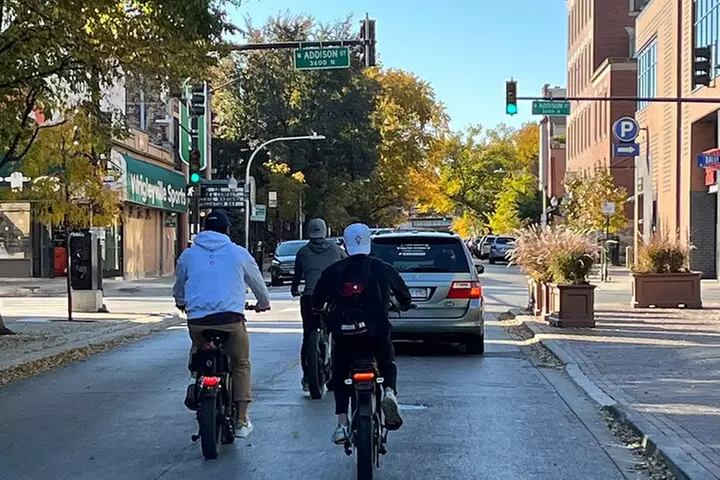 Electric Bike Rentals in Lincoln Park