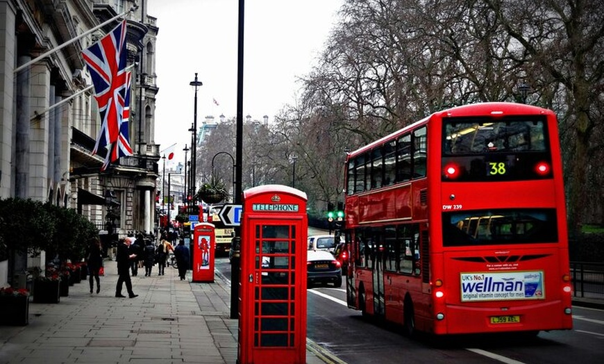 Image 22: Private London Top 30 Iconic Sights Tour with Blue Badge Guide
