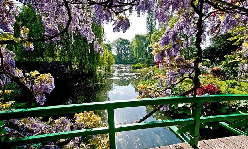 Image 1: Excursion d'une journée en petit groupe à Giverny et à Rouen au dép...