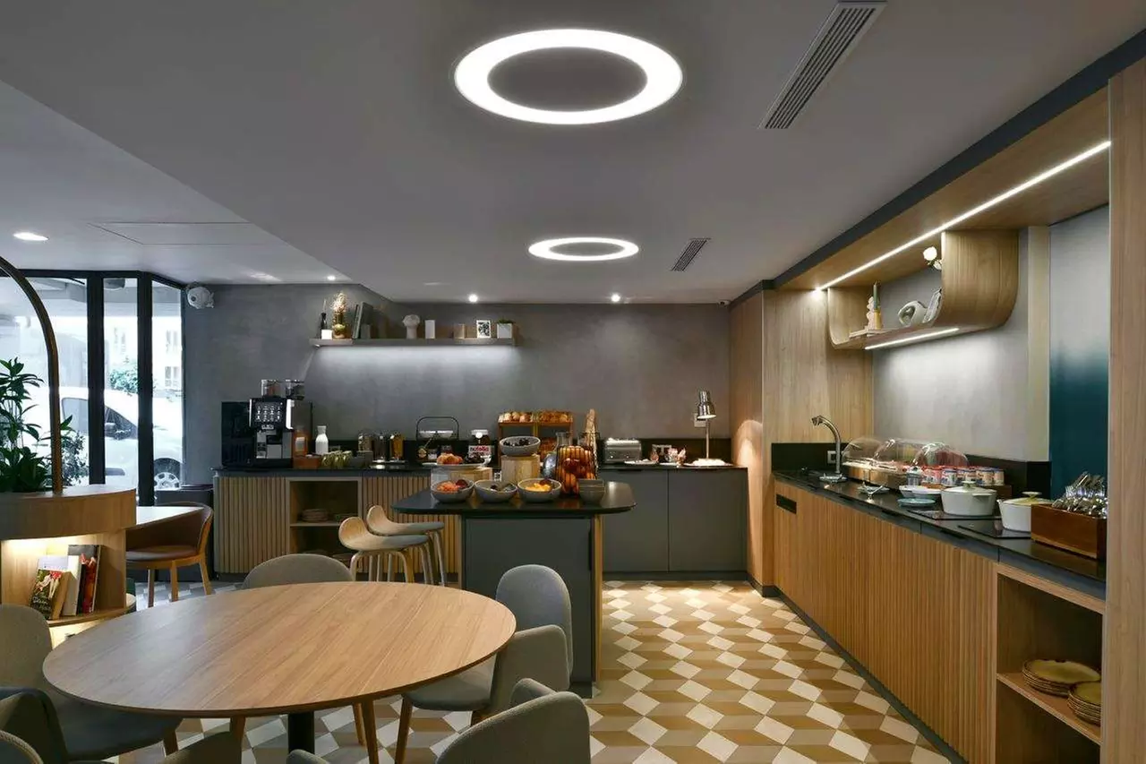 ✈ ÎLE-DE-FRANCE | Parigi - Citadines Les Halles Paris 4*, 1 notte -...