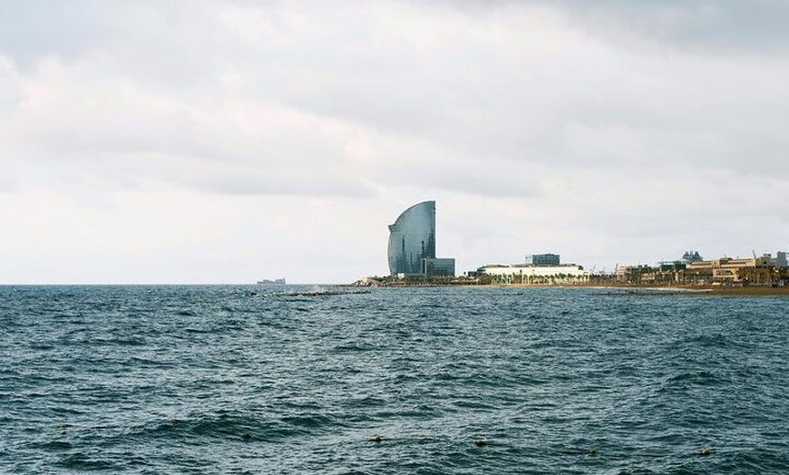 Image 4: Sesión de fotos de Sun Kissed en La Barceloneta Beach