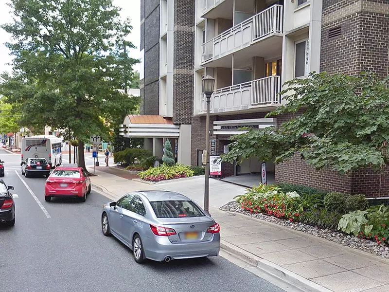 Parking at Highland House Apartments Garage