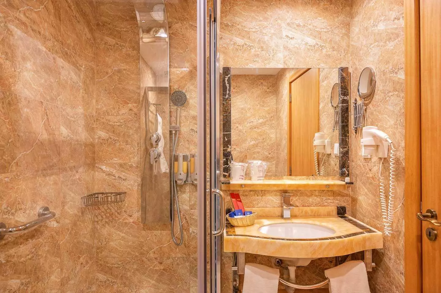 ✈ ALGARVE | Albufeira - Muthu Forte da Oura Apartment Hotel 5*, 2 n...