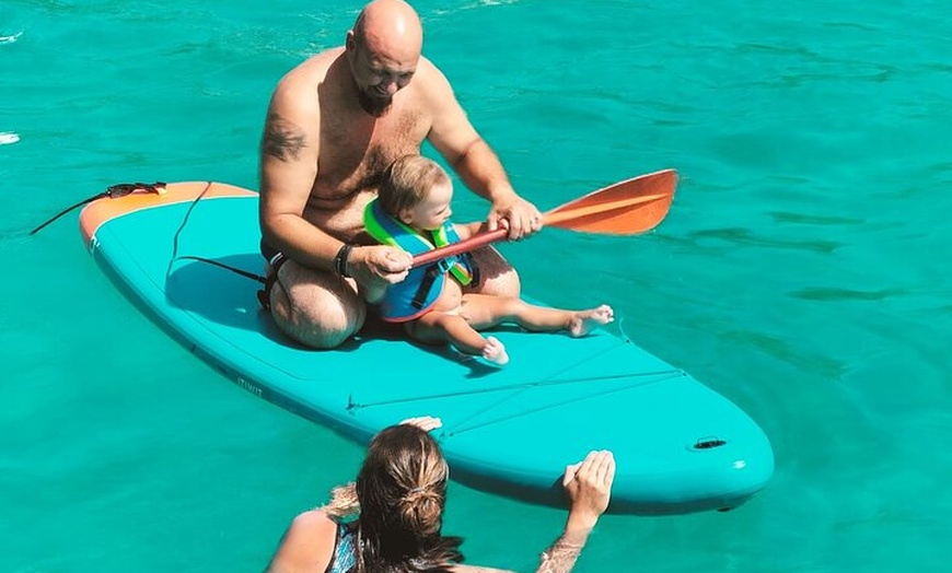 Image 18: Plan Familiar y un Día a Bordo con una Familia Navegante