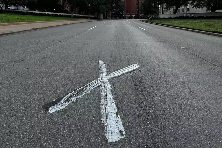 JFK Assassination Tour with Rooming House and Sixth Floor Museum