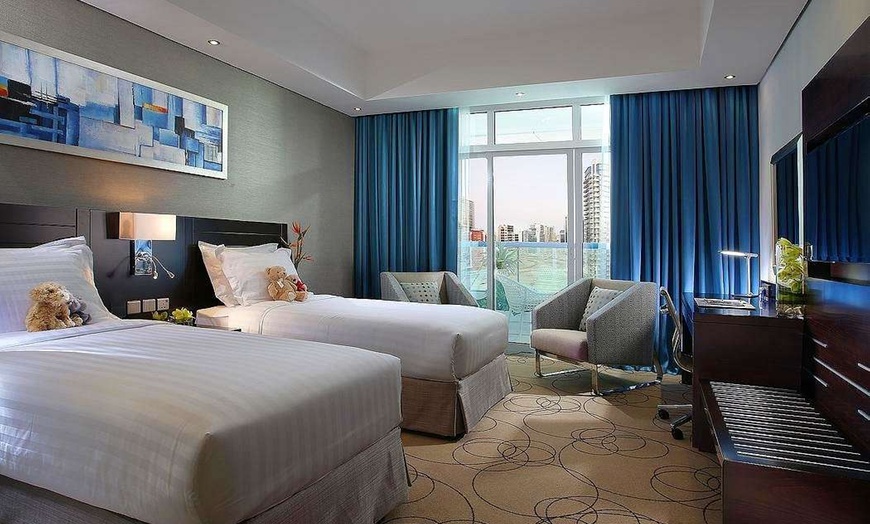 Image 4: ✈ EMIRATS ARABES UNIS | Dubaï - Ramada by Wyndham Dubai Barsha Heig...