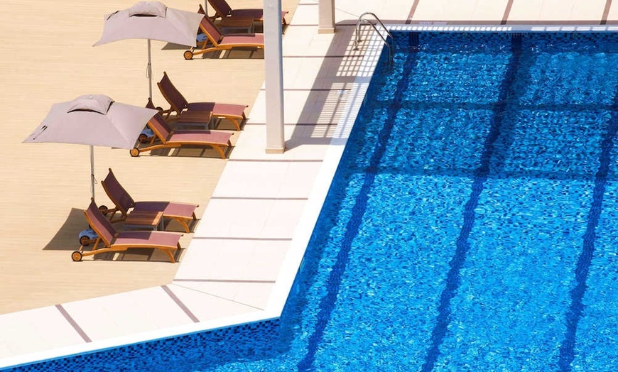 Image 4: ✈ EMIRATS ARABES UNIS | Ras el Kaimah - Hilton Garden Inn Ras Al Kh...