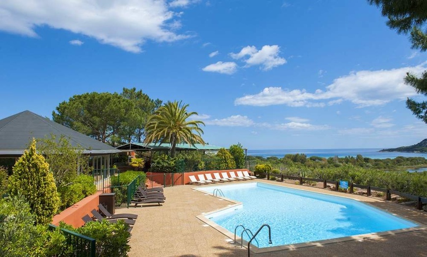 Image 1: ✈ CORSE | Porto Vecchio - Residence Castell'Verde 3* - Ambiance Méd...
