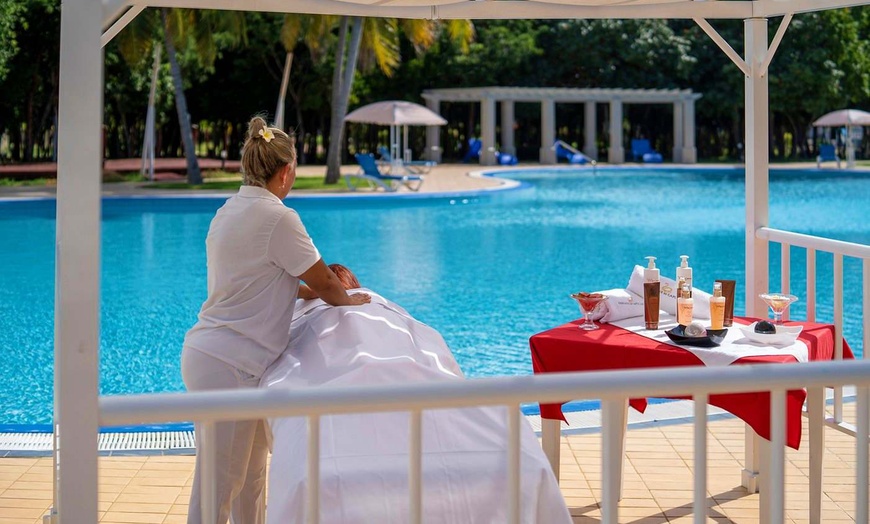 Image 14: ✈ CUBA | Varadero - Resonance Blu Varadero 4* - Piscine extérieure