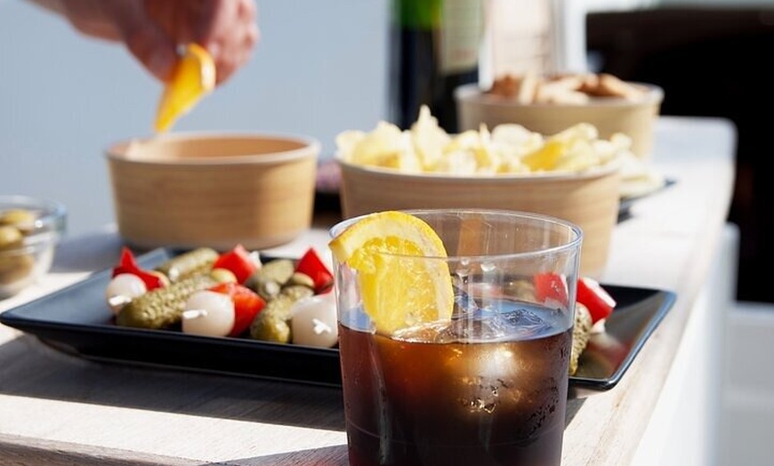 Image 4: Vermut en Catamarán Una Experiencia Gastronómica en Barcelona
