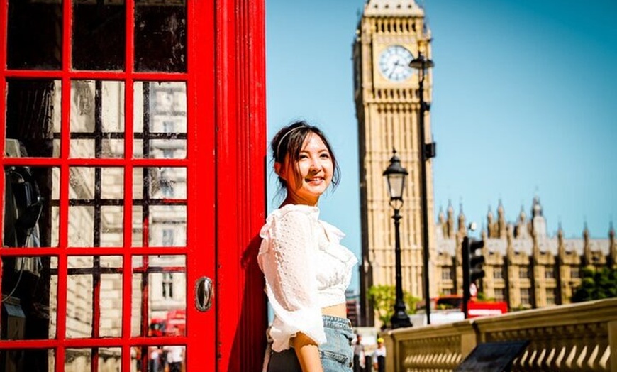 Image 5: 1-Hour Private London Photoshoot