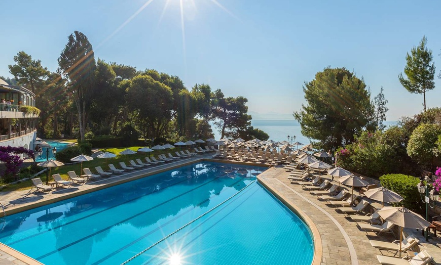 Image 3: ✈ CORFOU | Ville de Corfou - Corfu Holiday Palace Hotel 5*, 3 nuit ...