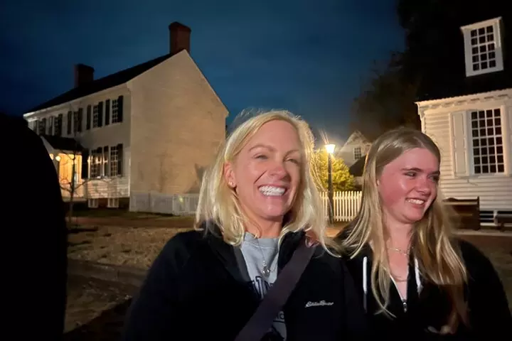 Williamsburg Ghosts, Witches and Pirates Tour