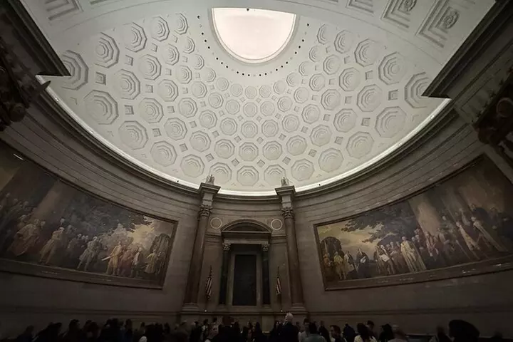 Skip-the-line National Archives Building Exclusive Guided Tour