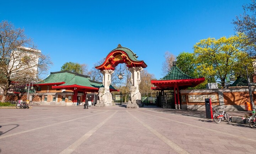 Image 12: Privater Transport zum Berliner Zoo