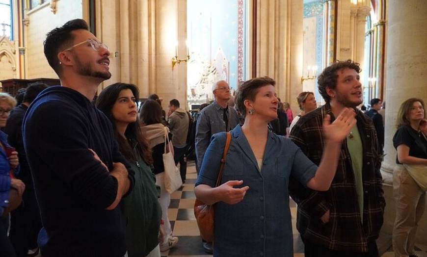 Image 7: Visite guidée en petit groupe de la cathédrale Notre-Dame avec entr...