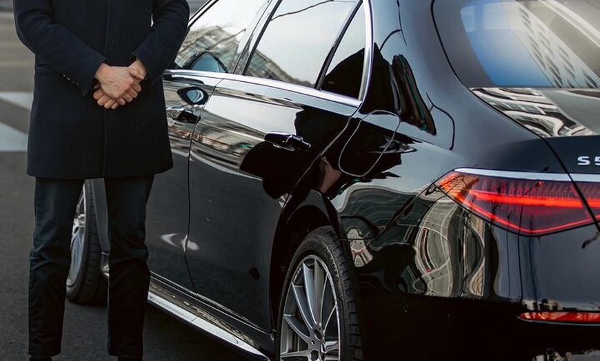 Image 6: Transfert privé de l'aéroport CDG ou ORLY à la ville de Paris