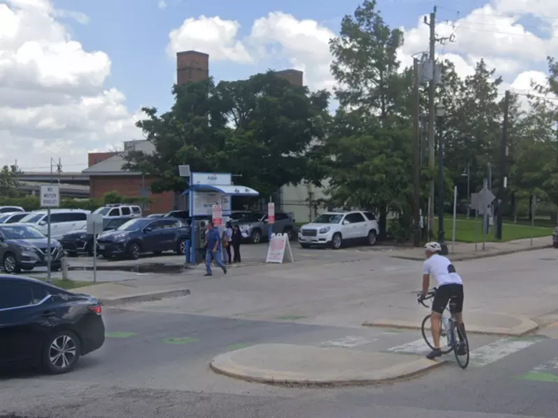 Parking at 801 N. San Jacinto St. Lot