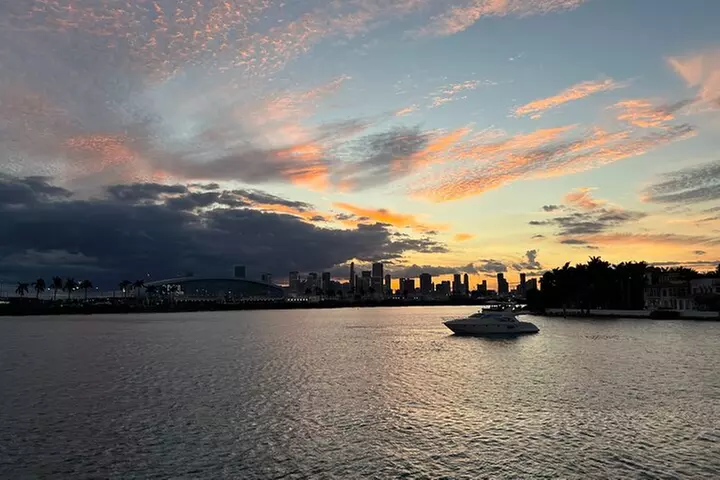 Miami Skyline Sunset Cruise with The Mojito Bar On board