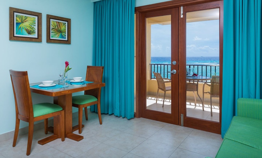 Image 4: ✈ BARBADE | Christ Church - Yellow Bird 3*, 5 nuit - Vue panoramique