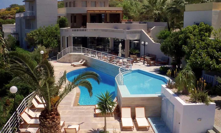 Image 2: ✈ CRETA | Agia Pelagia - Pelagia Bay 3* - In riva al mare