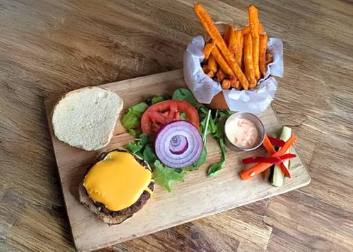 5% Cash Back at Tautog Tavern