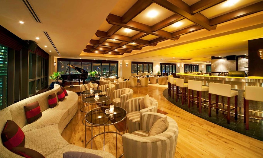 Image 13: ✈ VEREINIGTE ARABISCHE EMIRATE | Dubai - Park Regis Kris Kin Hotel ...