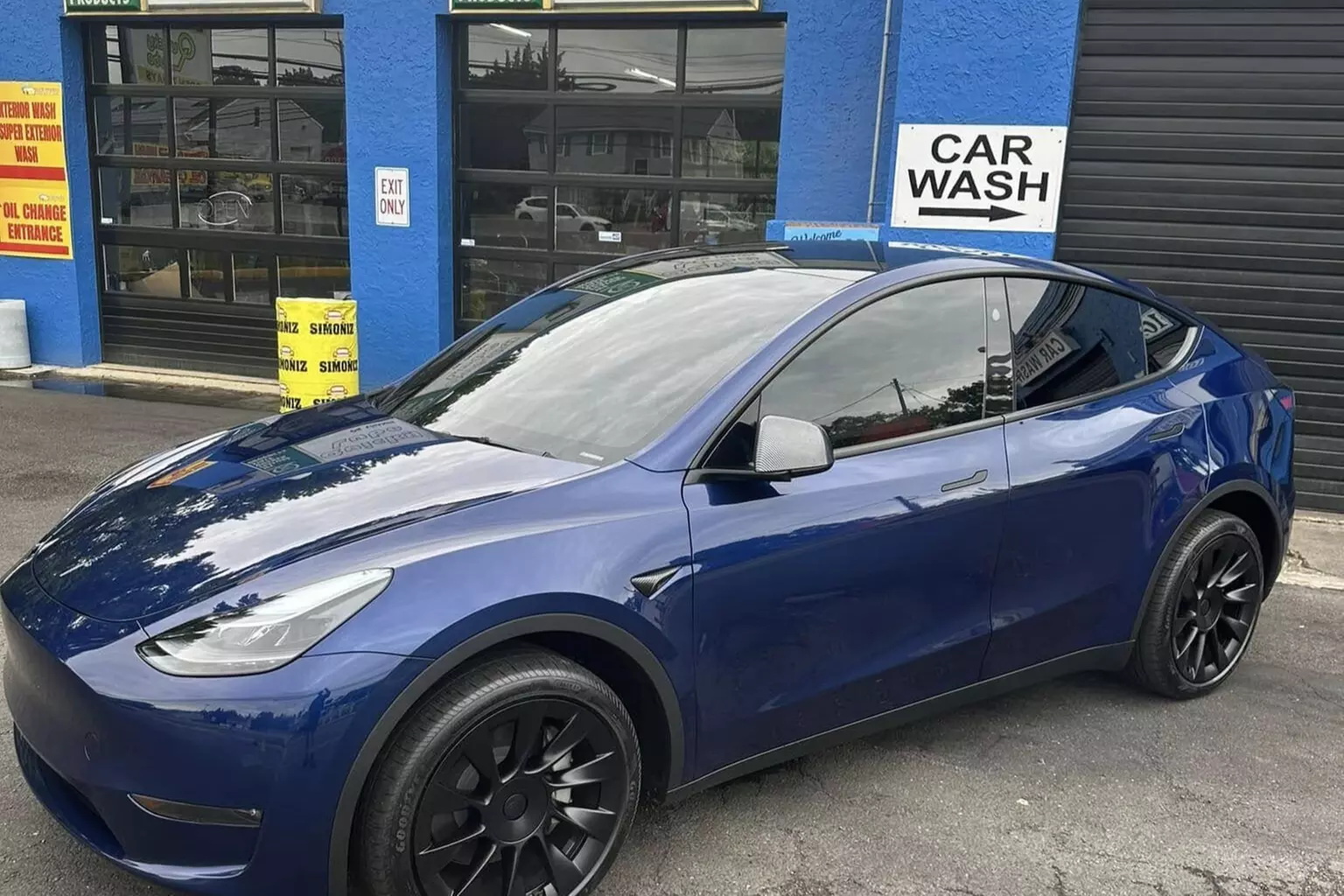 $14.99 For An Ultimate Carwash (Reg. $29.99)