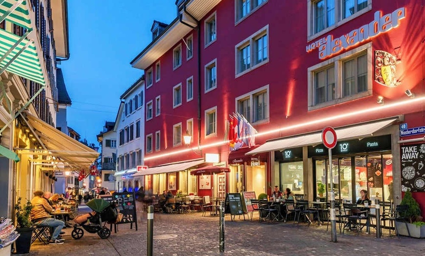 Image 8: ✈ SUISSE | Zurich - Alexander 3*, 1 nuit