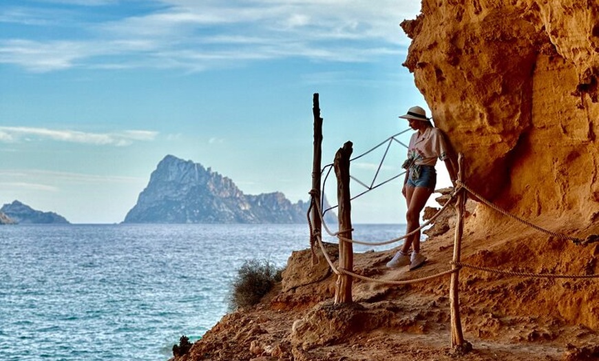 Image 10: Ibiza - Secret Spots Tour en 4X4 en Land Rover Defender