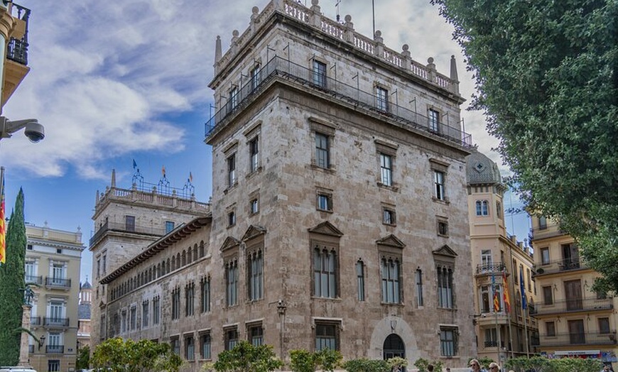 Image 9: Tour a pie por el casco antiguo de Valencia